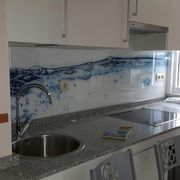 Cristalerías Crespo Decoración cocina de vivienda con impresión digital